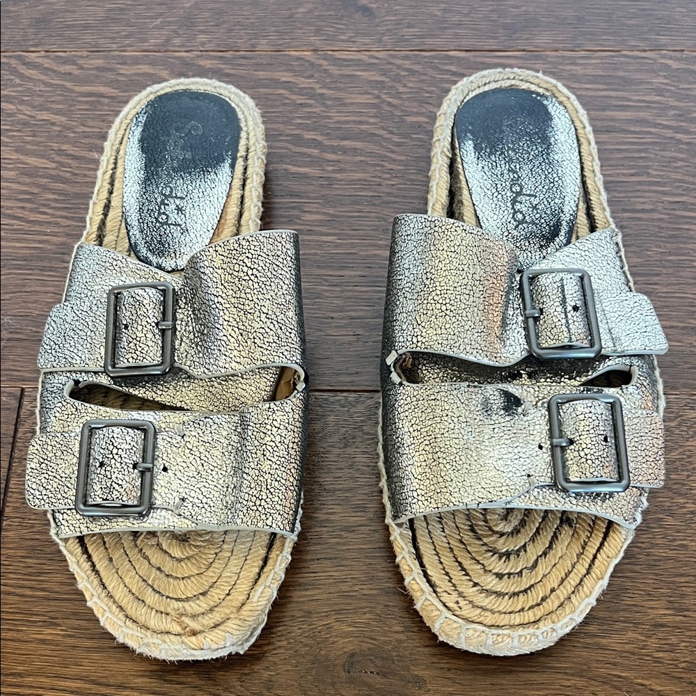 Splendid metallic sandals